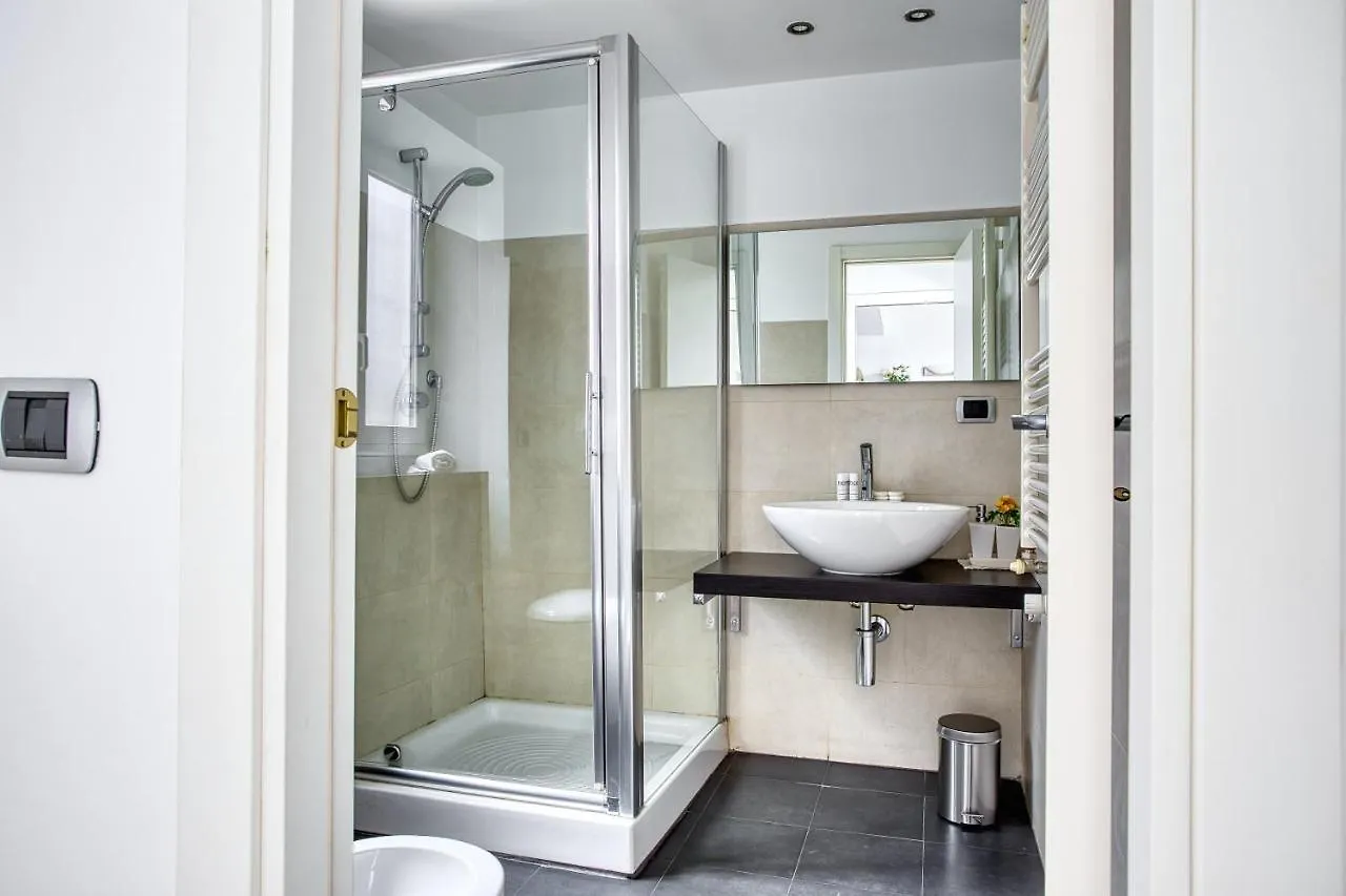 Joivy Charming Apartment In The Heart Of Isola District Milano Italia